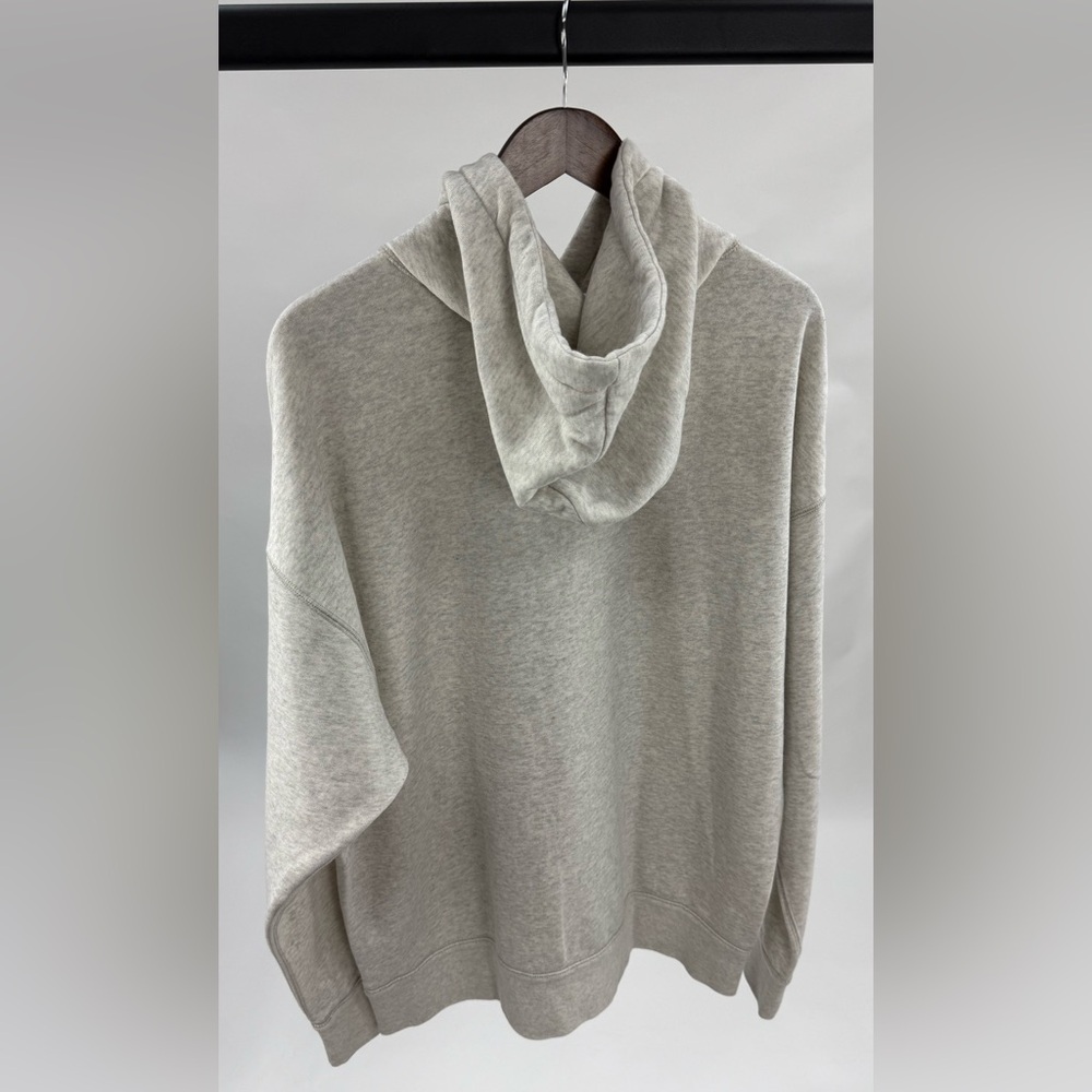 Isabel Marant Gray Sweater with Bold Logo Design - Picture 2 of 4